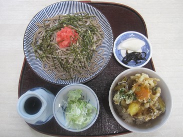 料理長のオススメ。秋の吹き寄せ天丼ランチ。